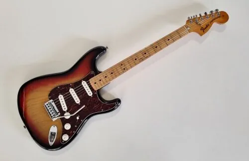 Fender Stratocaster 1974 Sunburst - Image 1