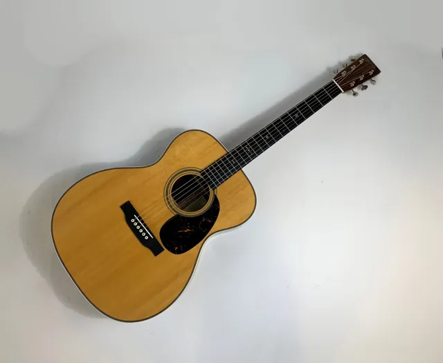 Martin 000-EC Eric Clapton Signature 30th Anniversary 2025 Antique Toner - Image 1