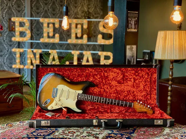 1965/1968 Fender Stratocaster Sunburst w/ Tremolo L-series - Image 1