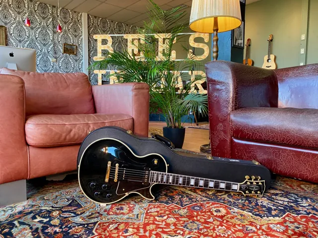 1992 Pre Historic Gibson Les Paul Custom ’54 Reissue Black Alnic0 - Image 1