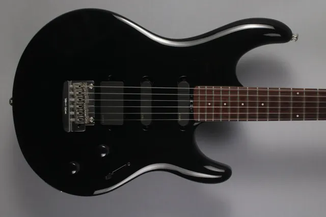Musicman Luke Black Used - Image 1