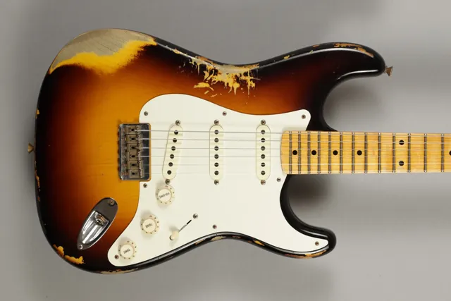 Fender 2021 Custom Shop Stratocaster Heavy Relic Faded Aged 2-Color Sunburst - Image 1