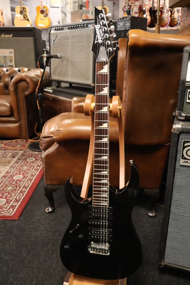 Ibanez GIO Lefty Black (USED) - Image 1