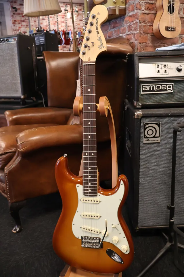Fender American Performer Stratocaster Honey burst (Used) - Image 1