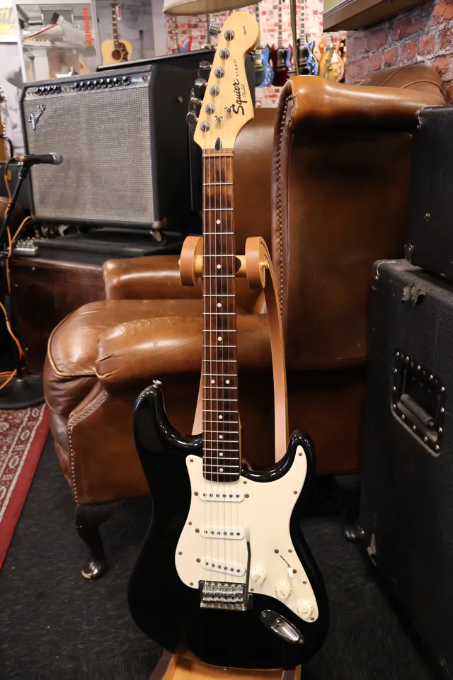 Squier Affinity Stratocaster Black (Used) - Image 1