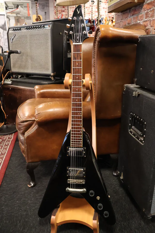Vintage VF-405 Model Black (Used) - Image 1