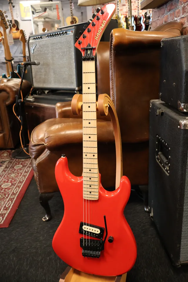 Kramer Bareta Red (Used) - Image 1