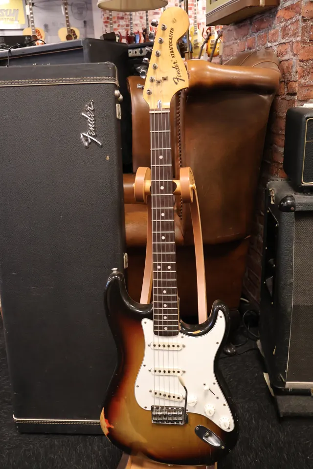 Fender 1973 Stratocaster Sunburst OHSC - Image 1
