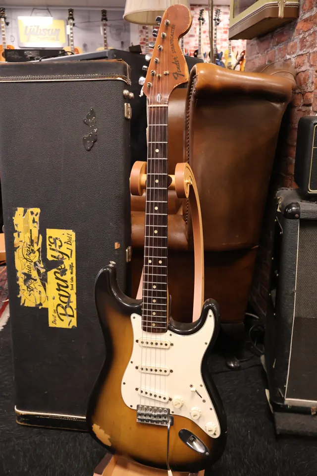 Fender 1972/74 Stratocaster Sunburst OHSC - Image 1