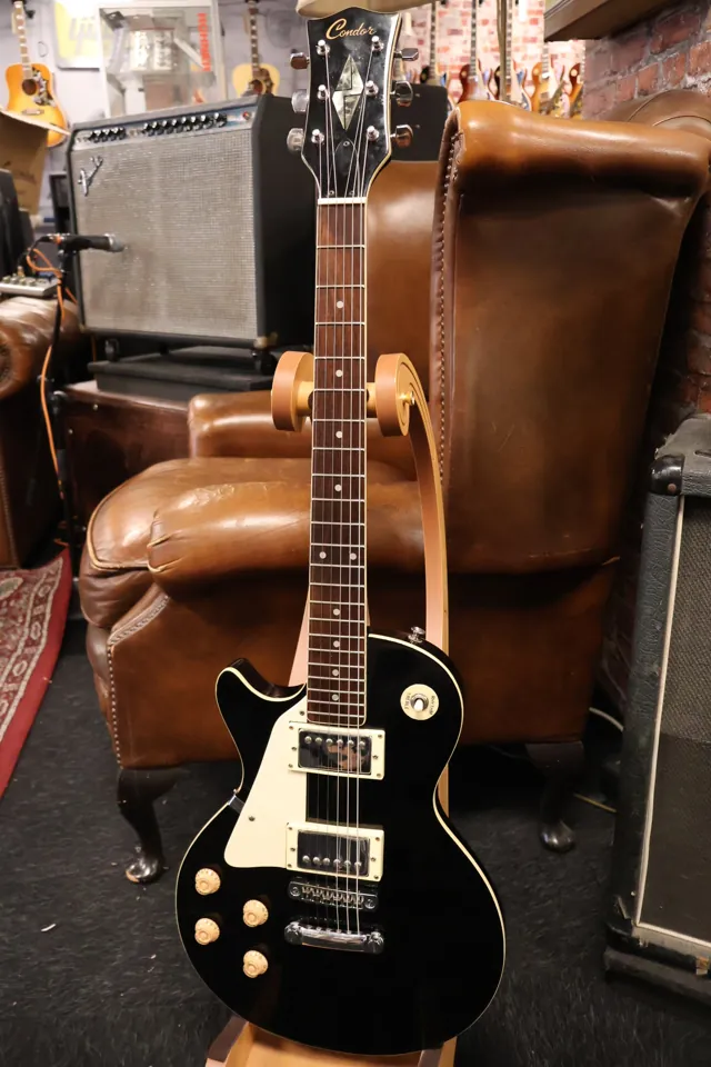 Condor Electric Guitar Lefty (USED) - Image 1