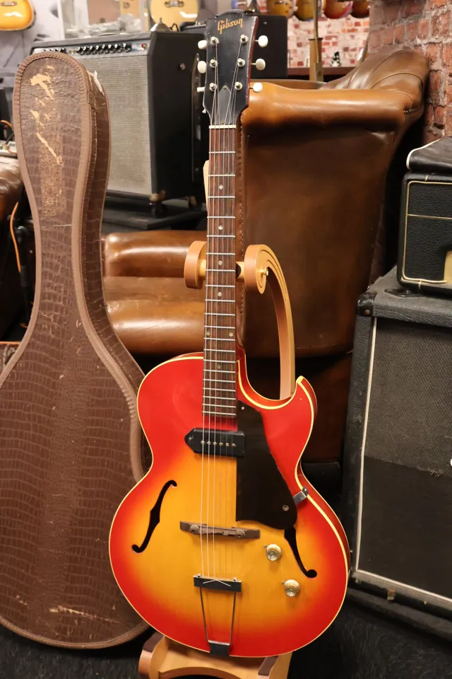 Gibson 1966 ES-125TC Cherry Sunburst - Image 1
