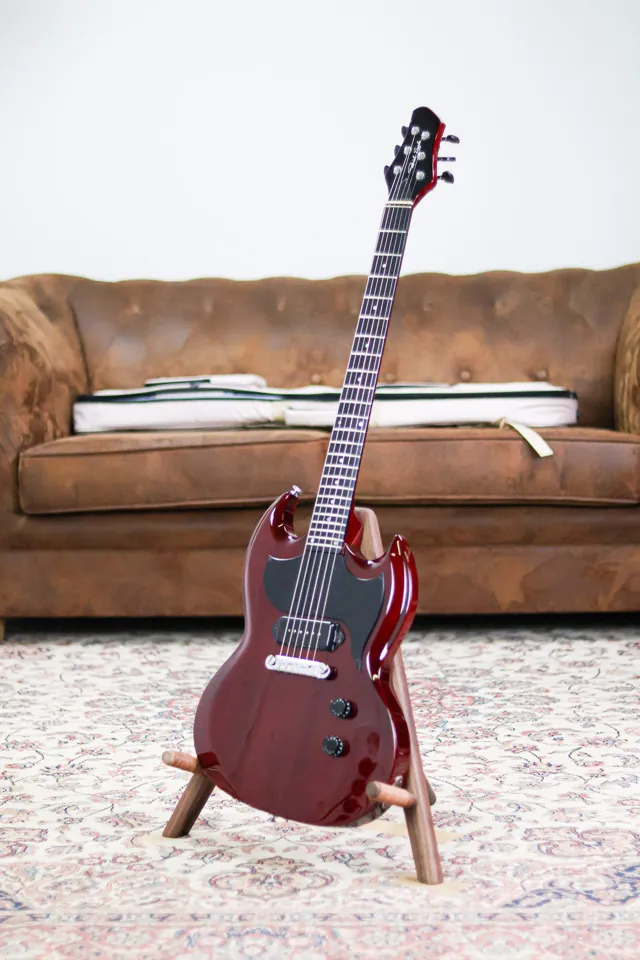 Patrick Eggle Iommi SG Junior | Cherry - Image 1