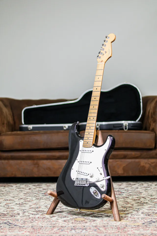 Fender Standard Stratocaster 1998 MN | Black - Image 1