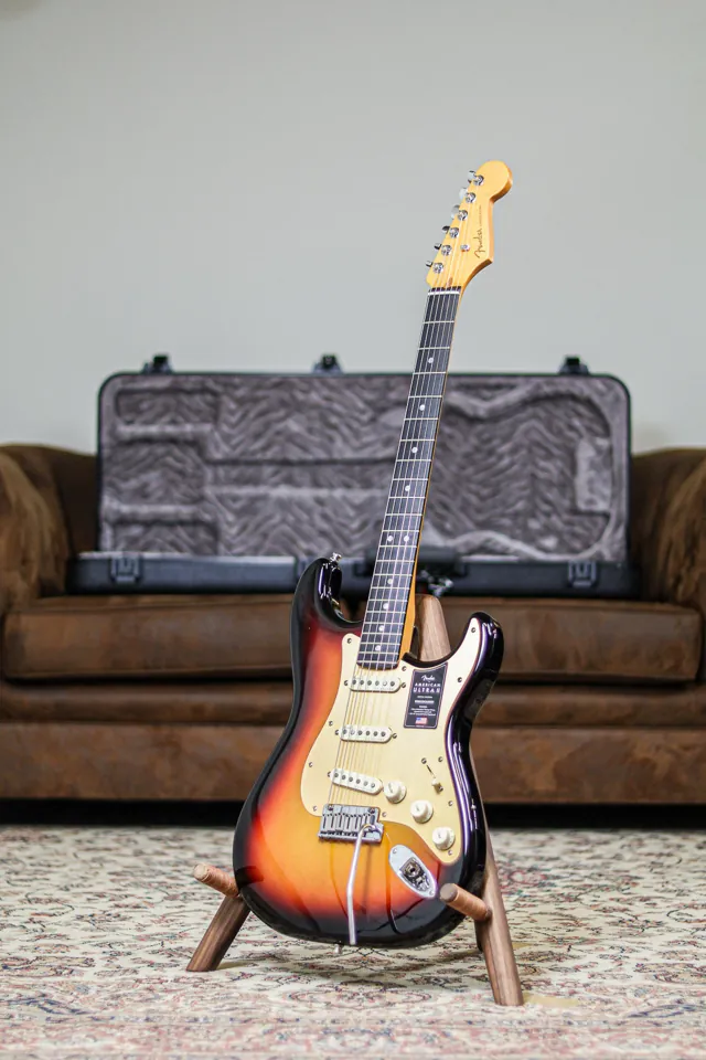 Fender American Ultra II Stratocaster EB | Ultraburst - Image 1