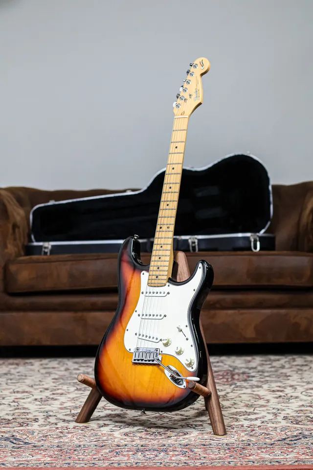 Fender Stratocaster 40th Anniversary Edition | Sunburst - Image 1