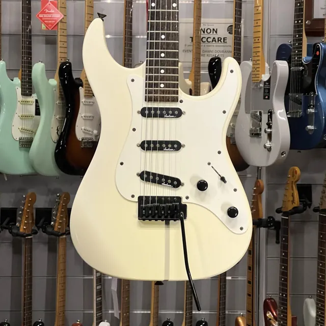 Charvel Chs1 Stratocaster Sss White Mid 90s - Image 1