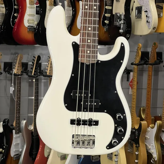 Fender American Performer Precision Bass Arctic Wihte - Image 1