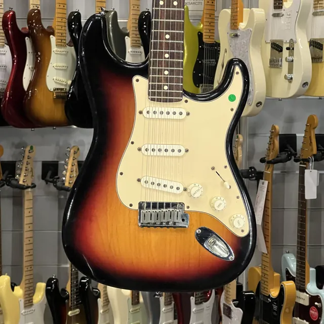 Fender American Standard Stratocaster 50th Anniversary 2004 Sunburst - Image 1
