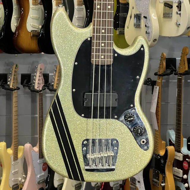 Squier Mustang Bass Mikey Way - Image 1