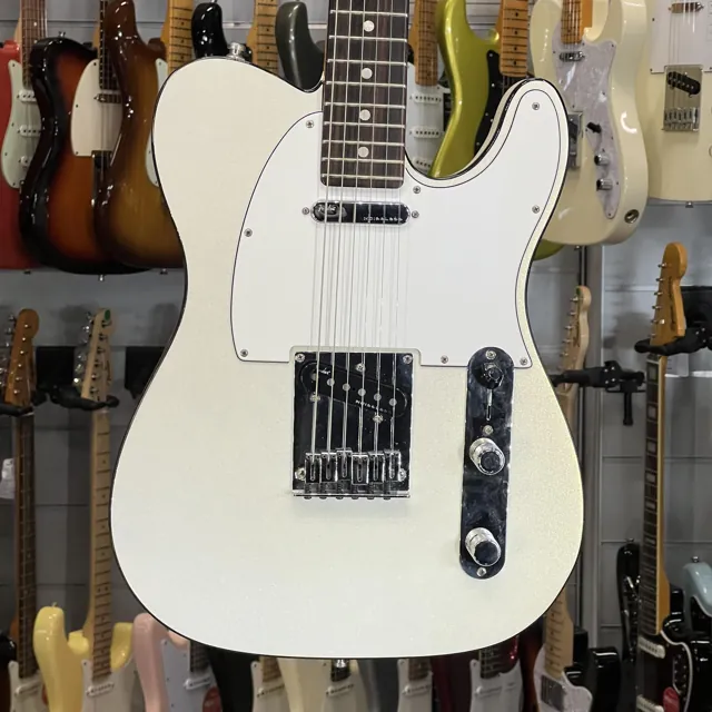 Fender American Ultra Telecaster Arctic White - Image 1