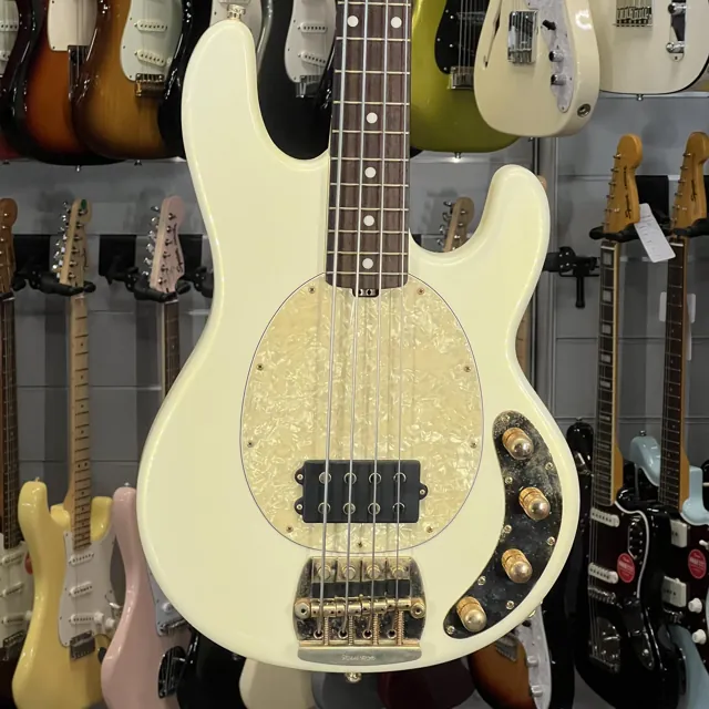 Music Man Stingray Gilded White Classic Collection Limited Edition - Image 1