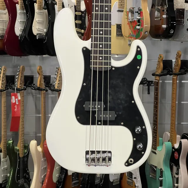 Squier Vintage Modified Precision White - Image 1