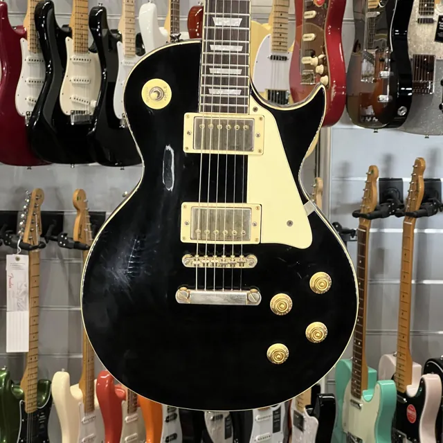 Vintage V100 Black - Image 1