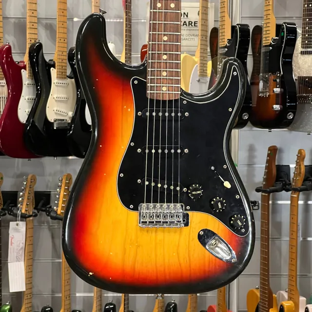 Fender American Stratocaster 1977 Sunburst True Vintage - Image 1