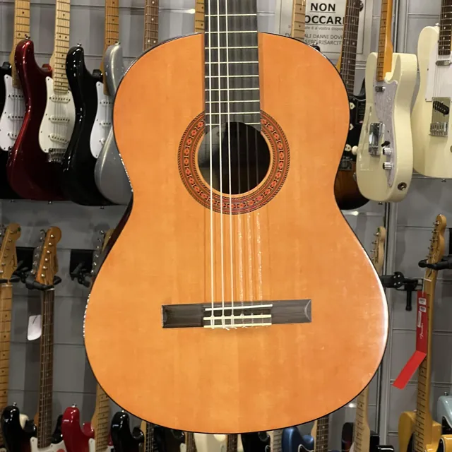 Yamaha C40 Classical - Image 1
