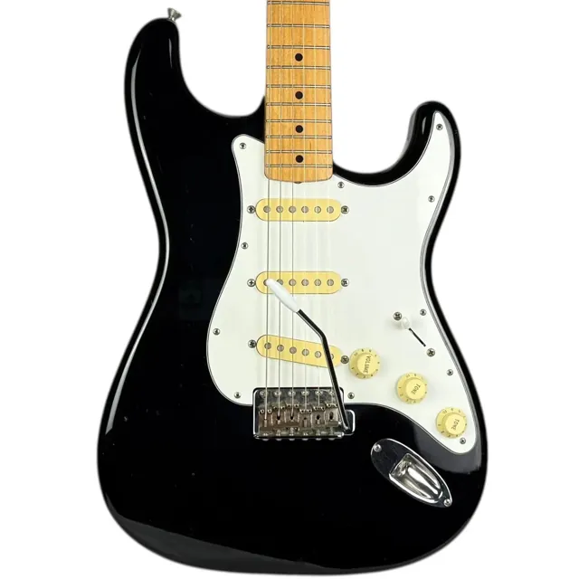 Fender Japan ST-43 Stratocaster 1993-1994 - Black - Image 1