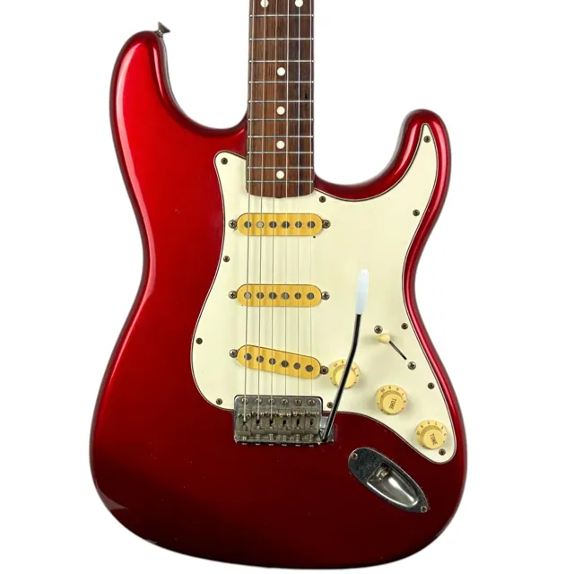 Fender Japan 62 Reissue Stratocaster 1993-1994 - Candy Apple Red - Image 1