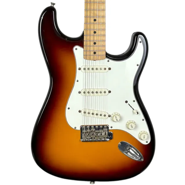 Fender Japan Stratocaster 1997-2000 - Sunburst - Image 1