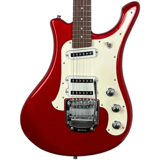 Yamaha Japan SGV300 2001 - Metallic Red - Image 1