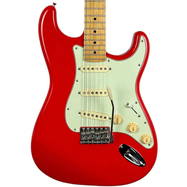 Fender MOD Stratocaster 2011 - Fiesta Red Nitro - Image 1