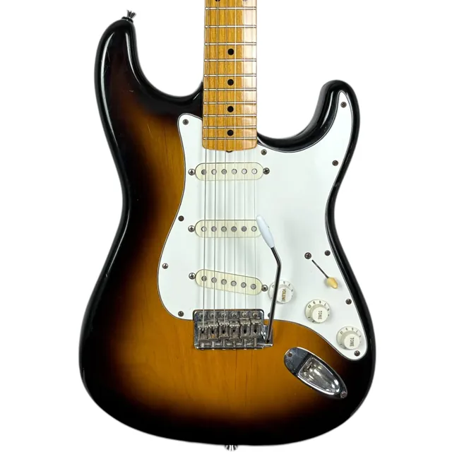 Fender Japan 57 Reissue Stratocaster 2004-2005 - Sunburst - Image 1
