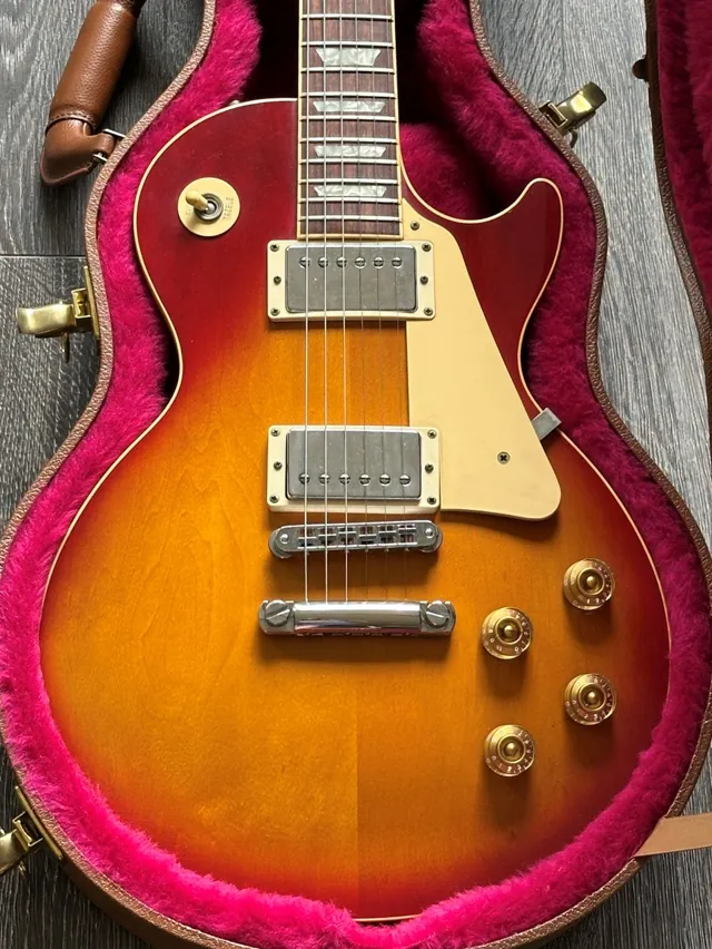 1992 Gibson Les Paul Standard Sunburst with Original Case - Image 1