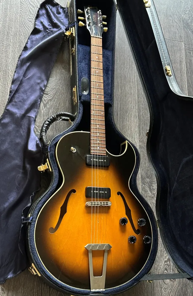 1993 Gibson ES-135 Semi-Hollowbody Vintage Sunburst - Image 1