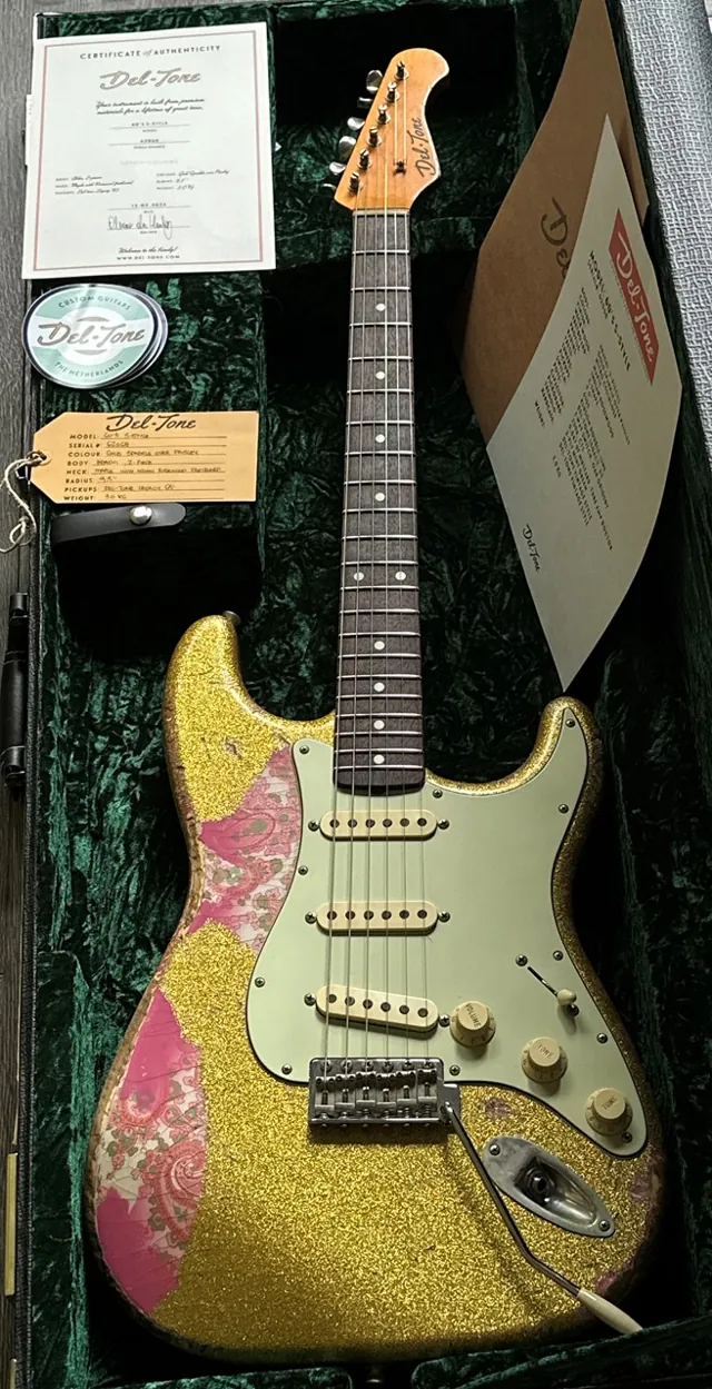 Del-Tone 60's S Gold Sparkle over Pink Paisley Heavy Aged with COA & Case - Image 1