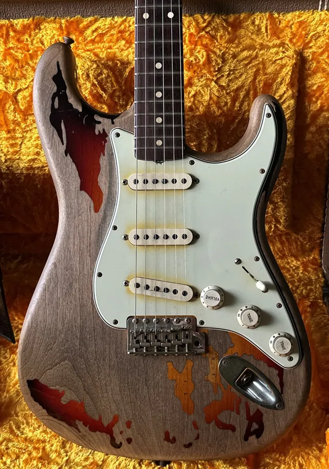 Fender Stratocaster Rory Gallagher Tribute Custom Shop Relic with COA & Case Mint - Image 1