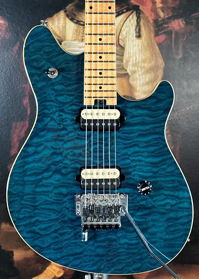 Peavey Wolfgang EVH Trans Blue Quilt Top Eddie van Halen Model - Image 1