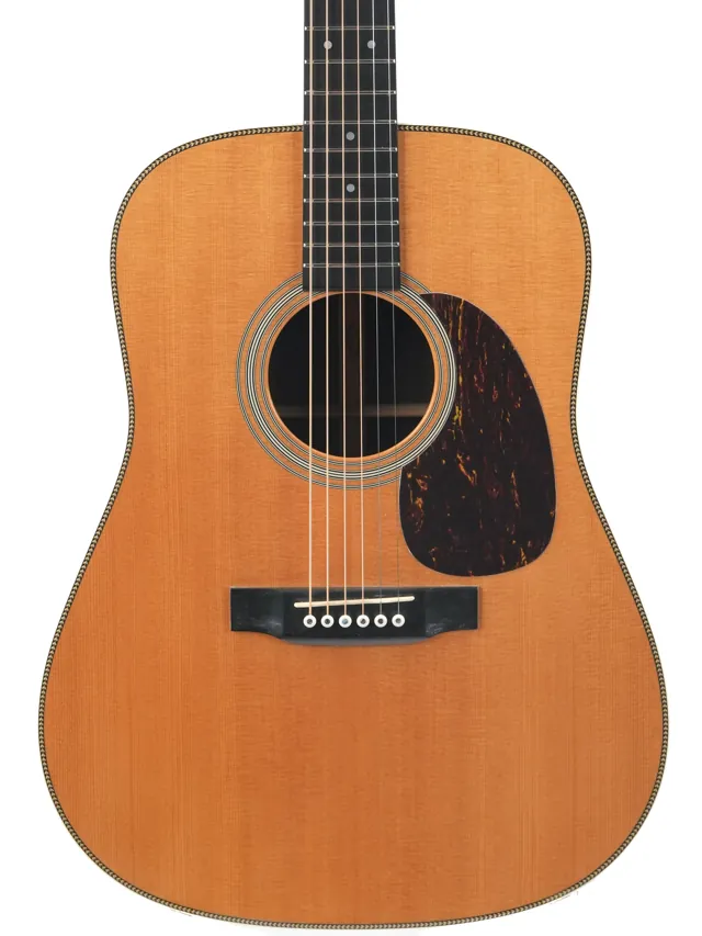 Martin HD28 2005 - Image 1